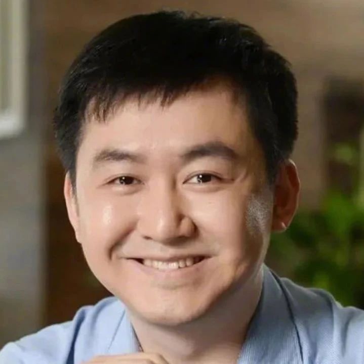 ​百川智能大模型首秀，王小川创...
